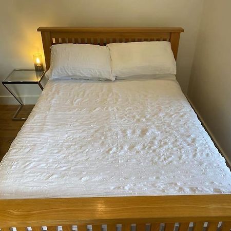 Stansted Airport Luxury Annexe With Parking. Διαμέρισμα Birchanger Εξωτερικό φωτογραφία