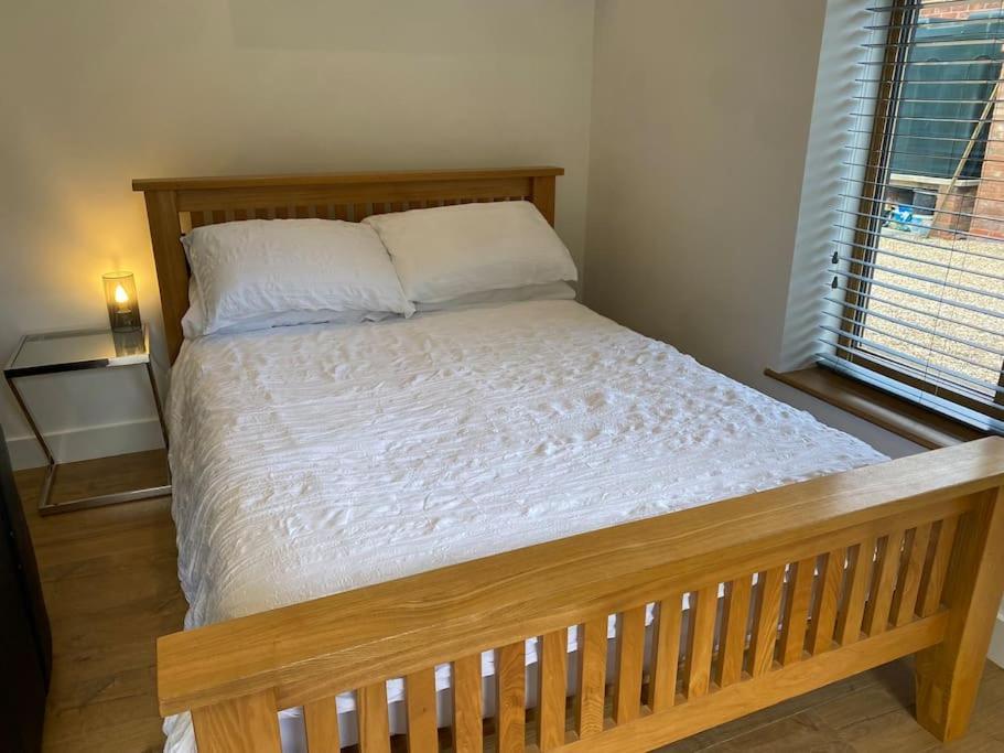Stansted Airport Luxury Annexe With Parking. Διαμέρισμα Birchanger Εξωτερικό φωτογραφία